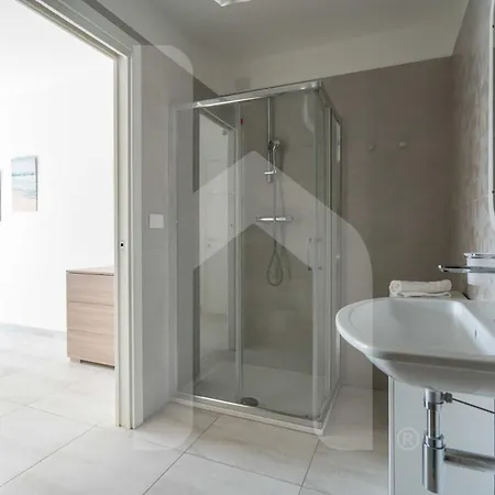 Homiday - Waterfront * Montesilvano Marina