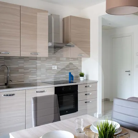 Homiday - Waterfront Montesilvano Marina