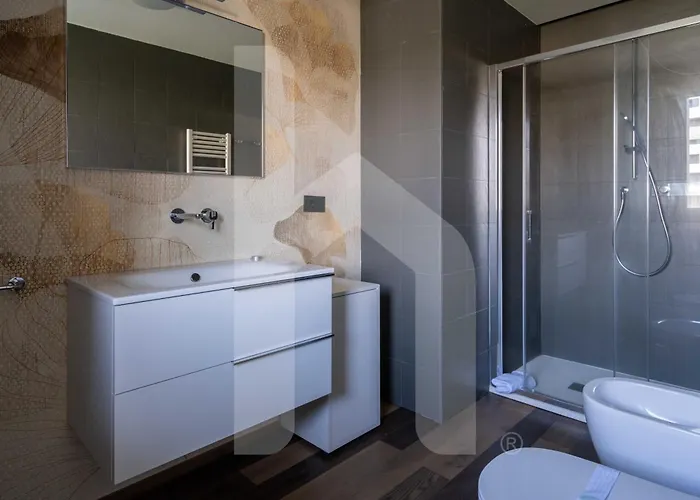 Homiday - Waterfront Apartment *