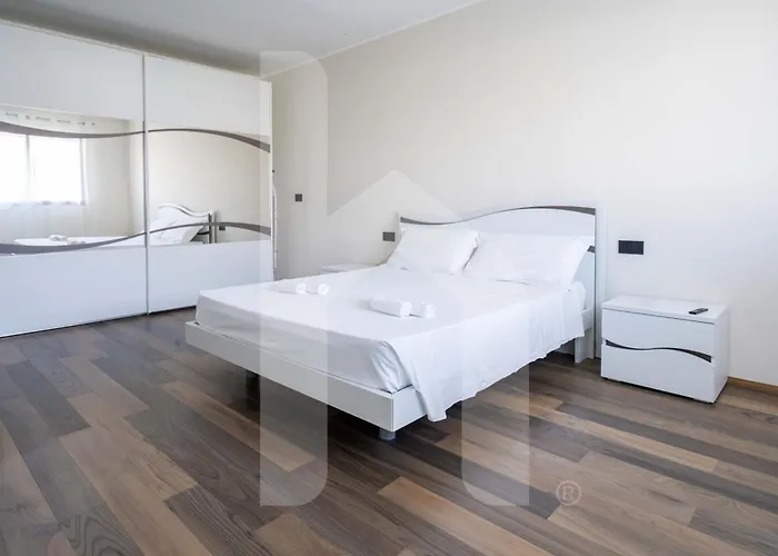 Apartment Homiday - Waterfront Montesilvano Marina