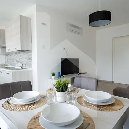 Homiday - Waterfront *