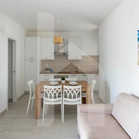 Homiday - Waterfront Διαμέρισμα