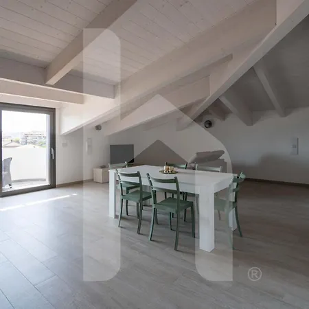 Homiday - Waterfront Lägenhet *