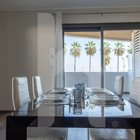 Homiday - Waterfront Apartment Montesilvano