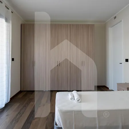 Homiday - Waterfront *