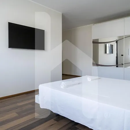 Homiday - Waterfront * Montesilvano Marina