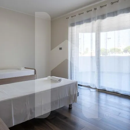 Homiday - Waterfront Apartment *
