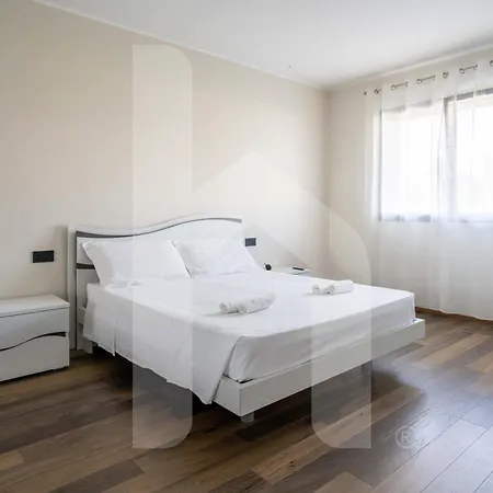 Homiday - Waterfront Διαμέρισμα *