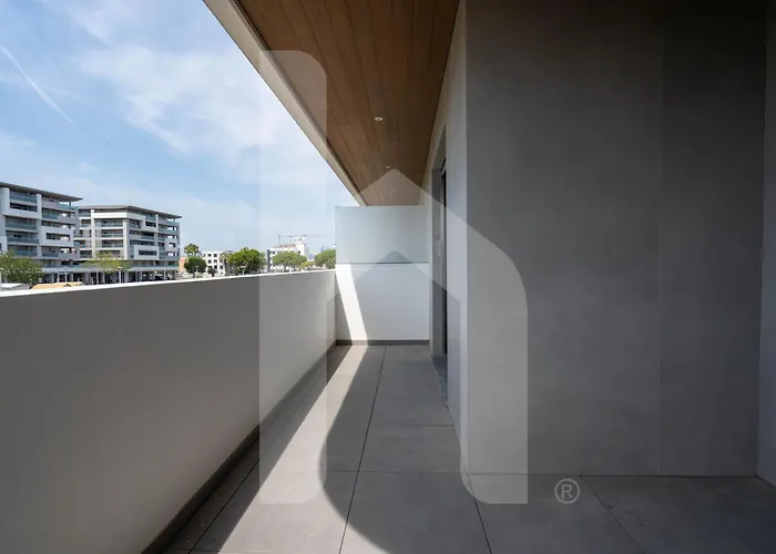 Homiday - Waterfront Apartment