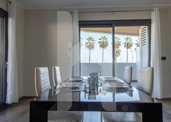 Homiday - Waterfront Apartment Montesilvano